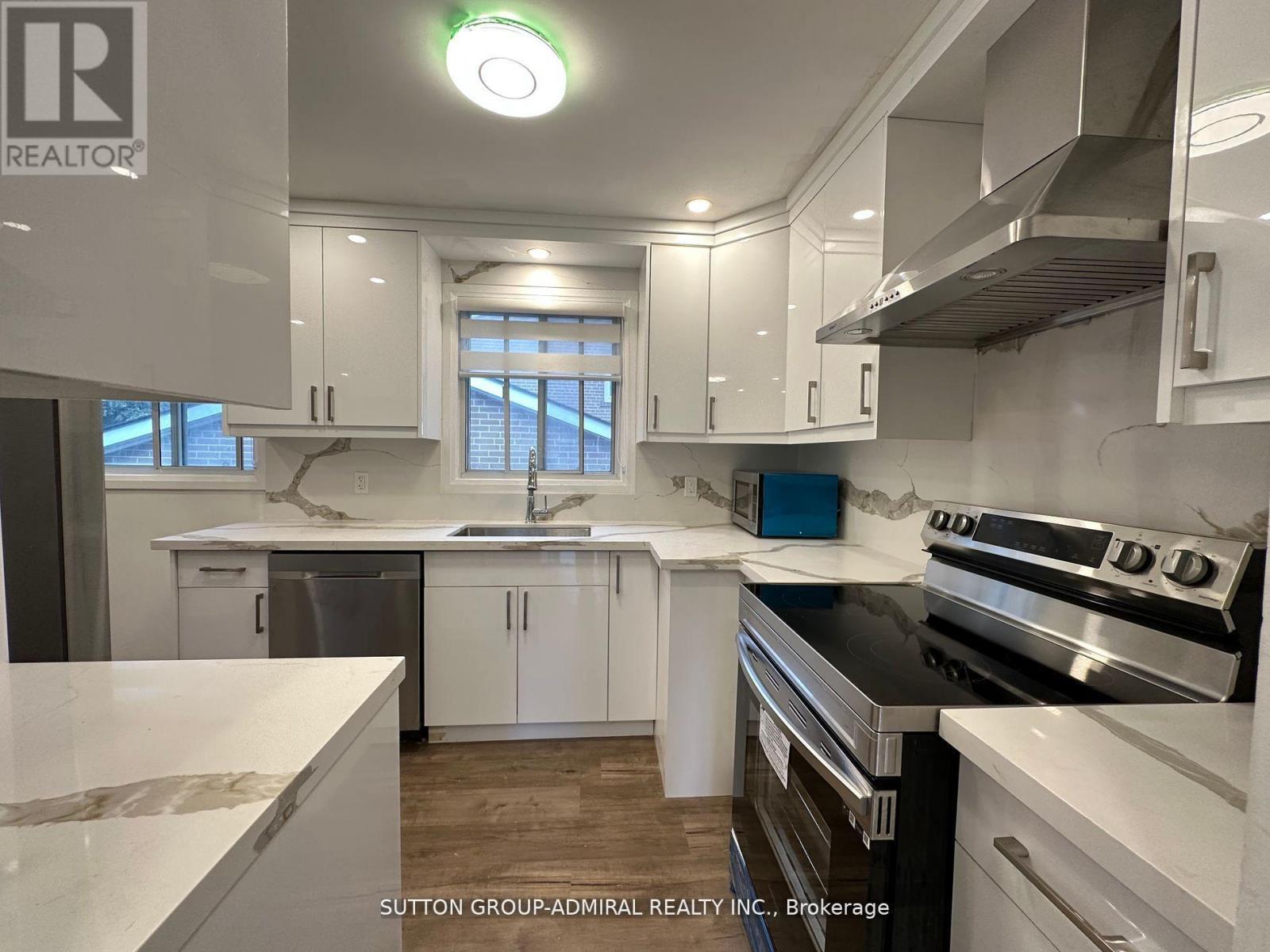 Main Floor - 7 Resolution Crescent, Toronto, Ontario  M2H 1N3 - Photo 7 - C12629450