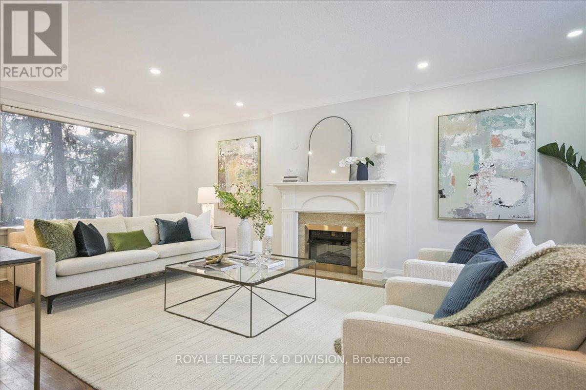 65 Chatsworth Drive, Toronto, Ontario  M4R 1R6 - Photo 10 - C12629472