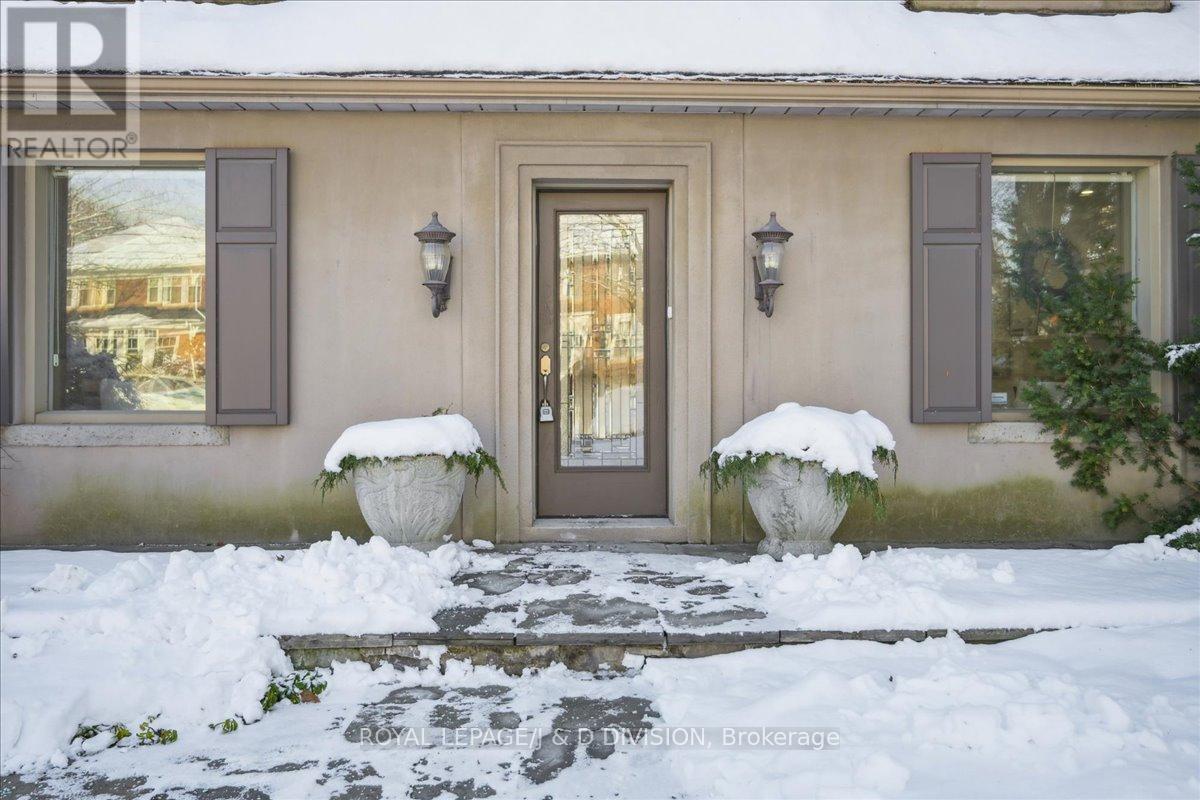 65 Chatsworth Drive, Toronto, Ontario  M4R 1R6 - Photo 5 - C12629472