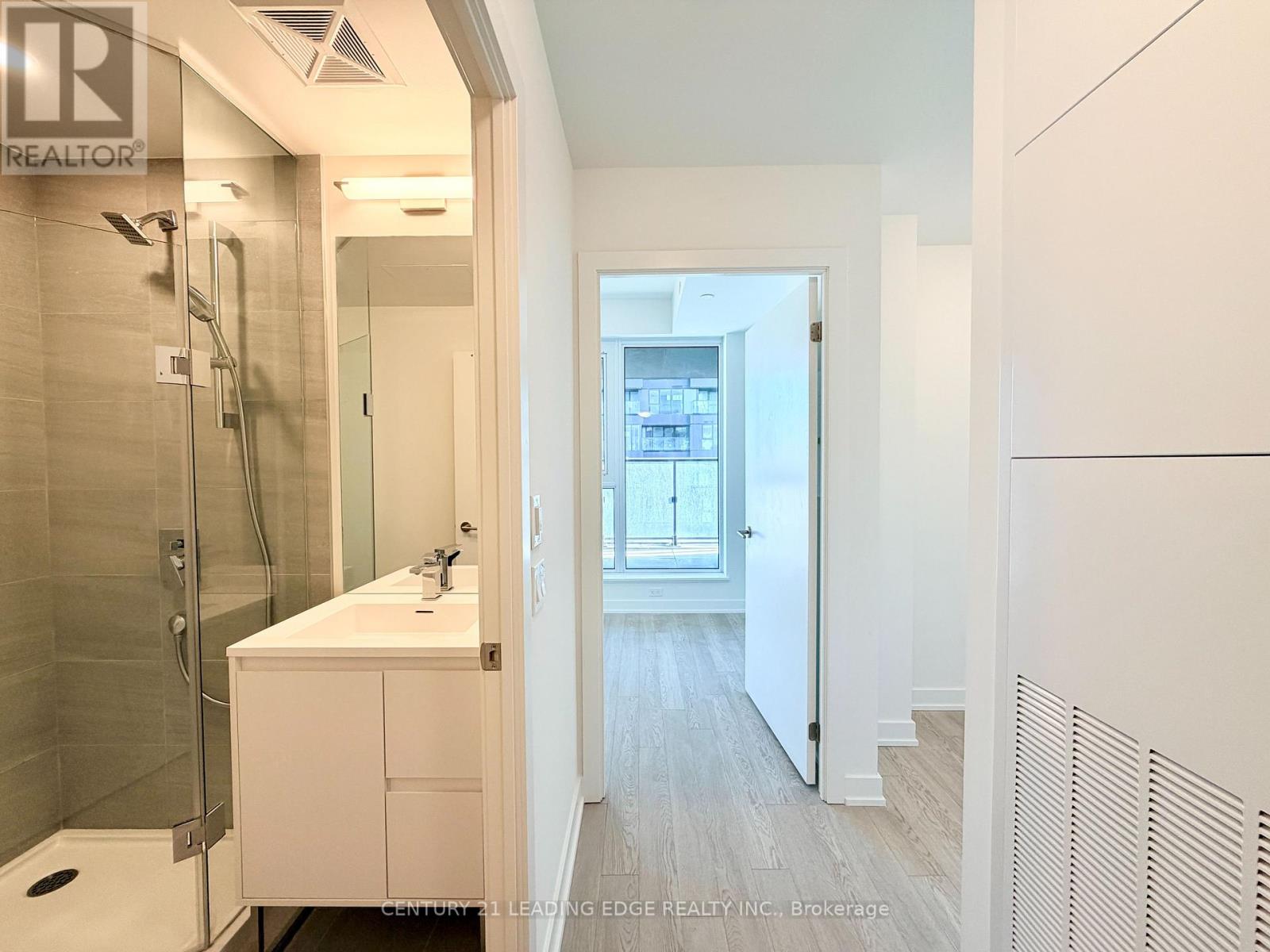 1812 - 1 Quarrington Lane, Toronto, Ontario  M3C 0S4 - Photo 4 - C12629500