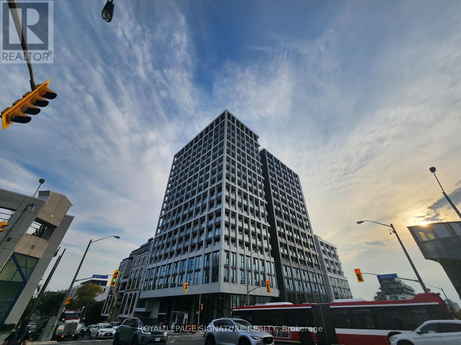 1112 - 2020 BATHURST STREET N, Toronto, Ontario