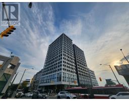 1112 - 2020 BATHURST STREET N, Toronto, Ontario