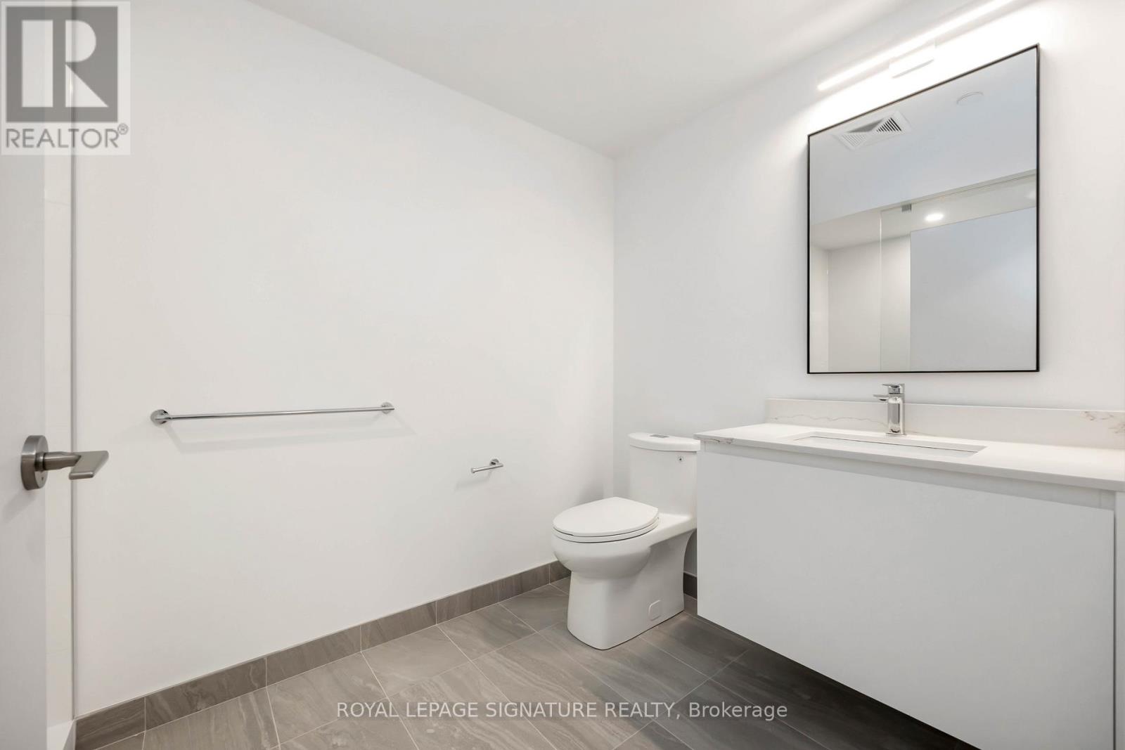 420 - 1720 Bayview Avenue, Toronto, Ontario  M4G 3C4 - Photo 16 - C12629518