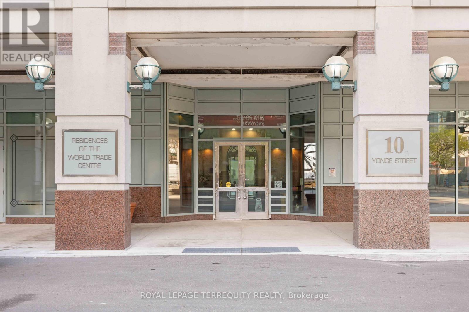 2213 - 10 Yonge Street, Toronto, Ontario  M5E 1R4 - Photo 33 - C12629520