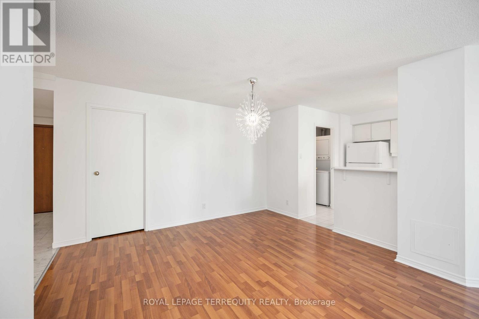 2213 - 10 Yonge Street, Toronto, Ontario  M5E 1R4 - Photo 6 - C12629520