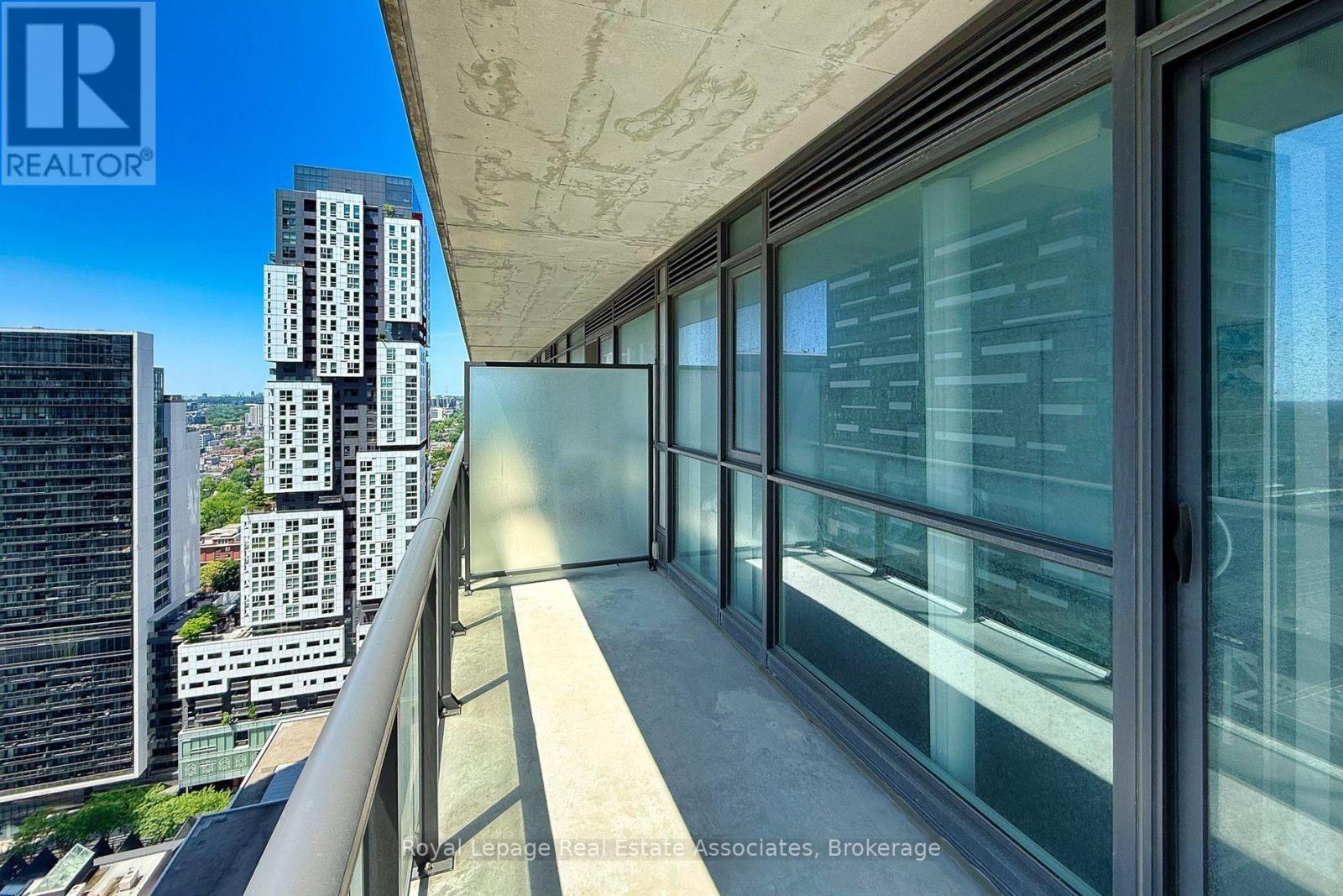 2612 - 290 Adelaide Street W, Toronto, Ontario  M5V 0P3 - Photo 18 - C12629548