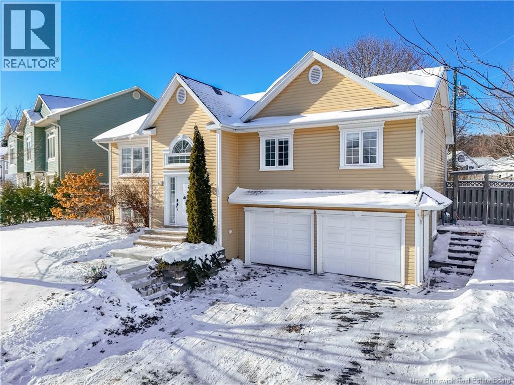 43 Helena Court, Fredericton, New Brunswick E3B 0E2 - Photo 2 - NB130757