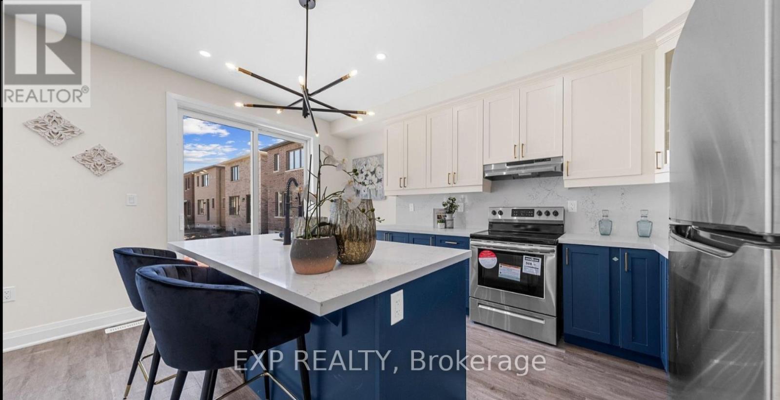 3307 Thunderbird Promenade, Pickering, Ontario  L1X 0N1 - Photo 2 - E12607938