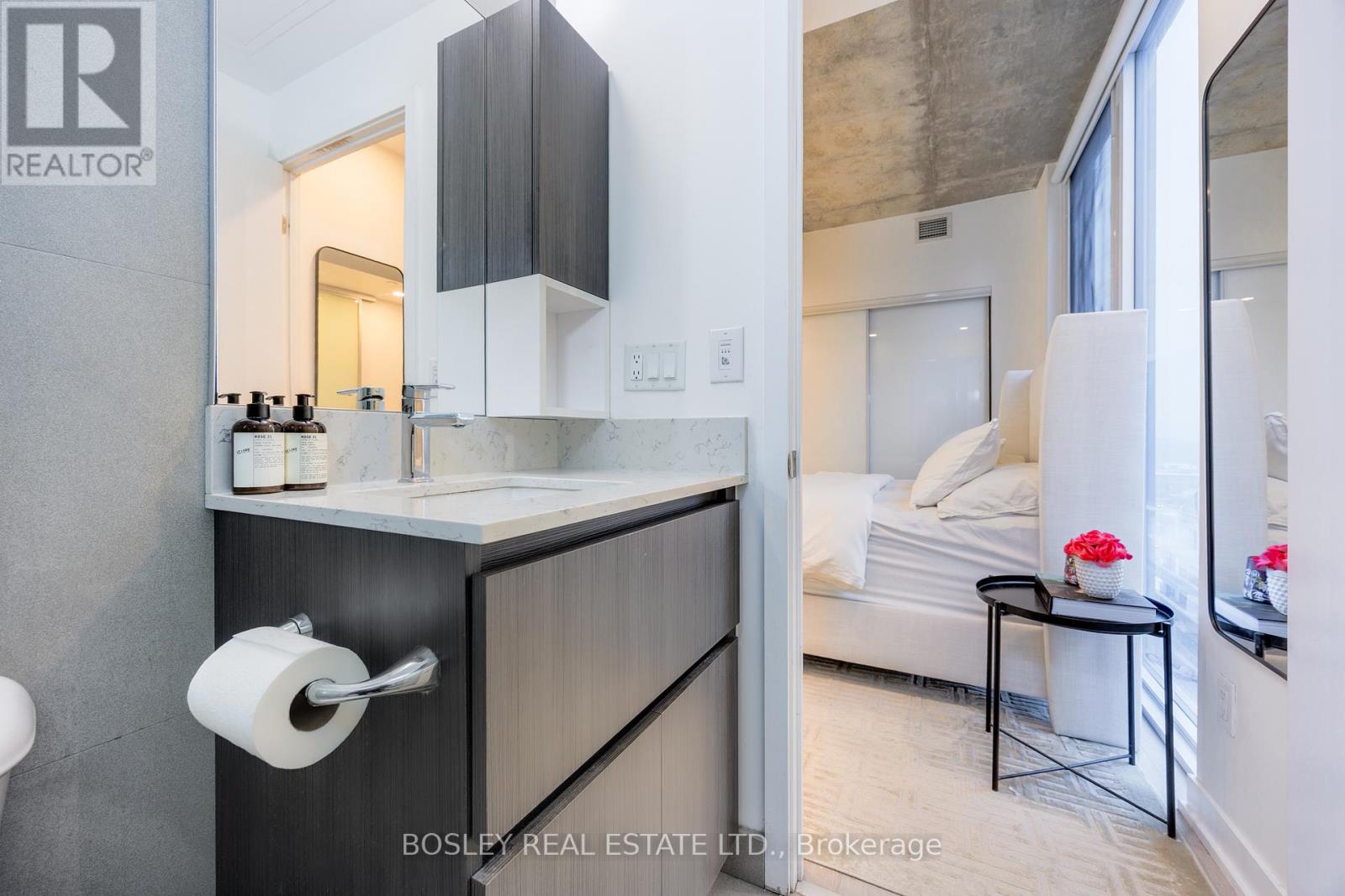 1210 - 15 Baseball Place, Toronto, Ontario  M4M 0E6 - Photo 17 - E12629374