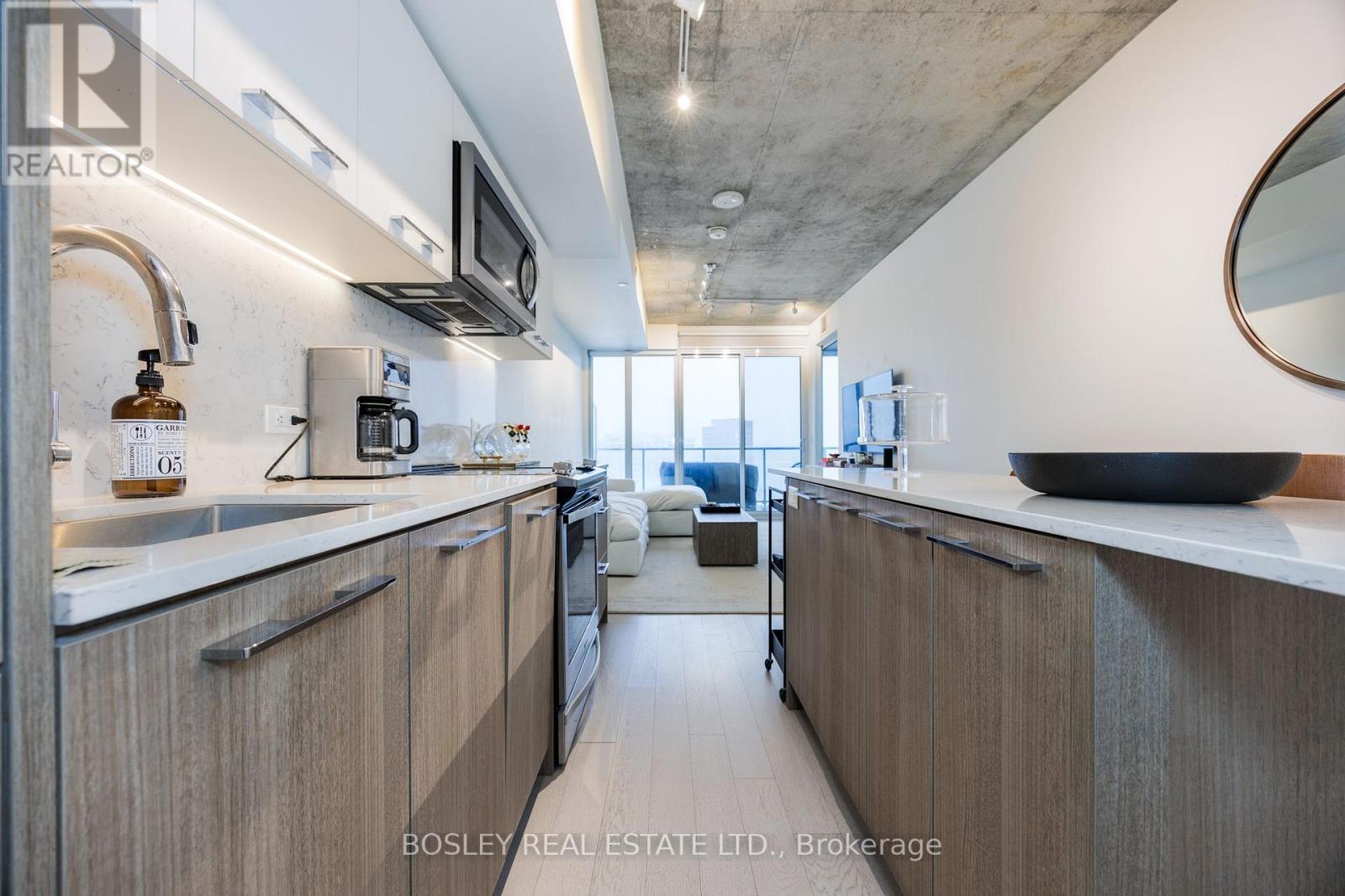 1210 - 15 Baseball Place, Toronto, Ontario  M4M 0E6 - Photo 5 - E12629374