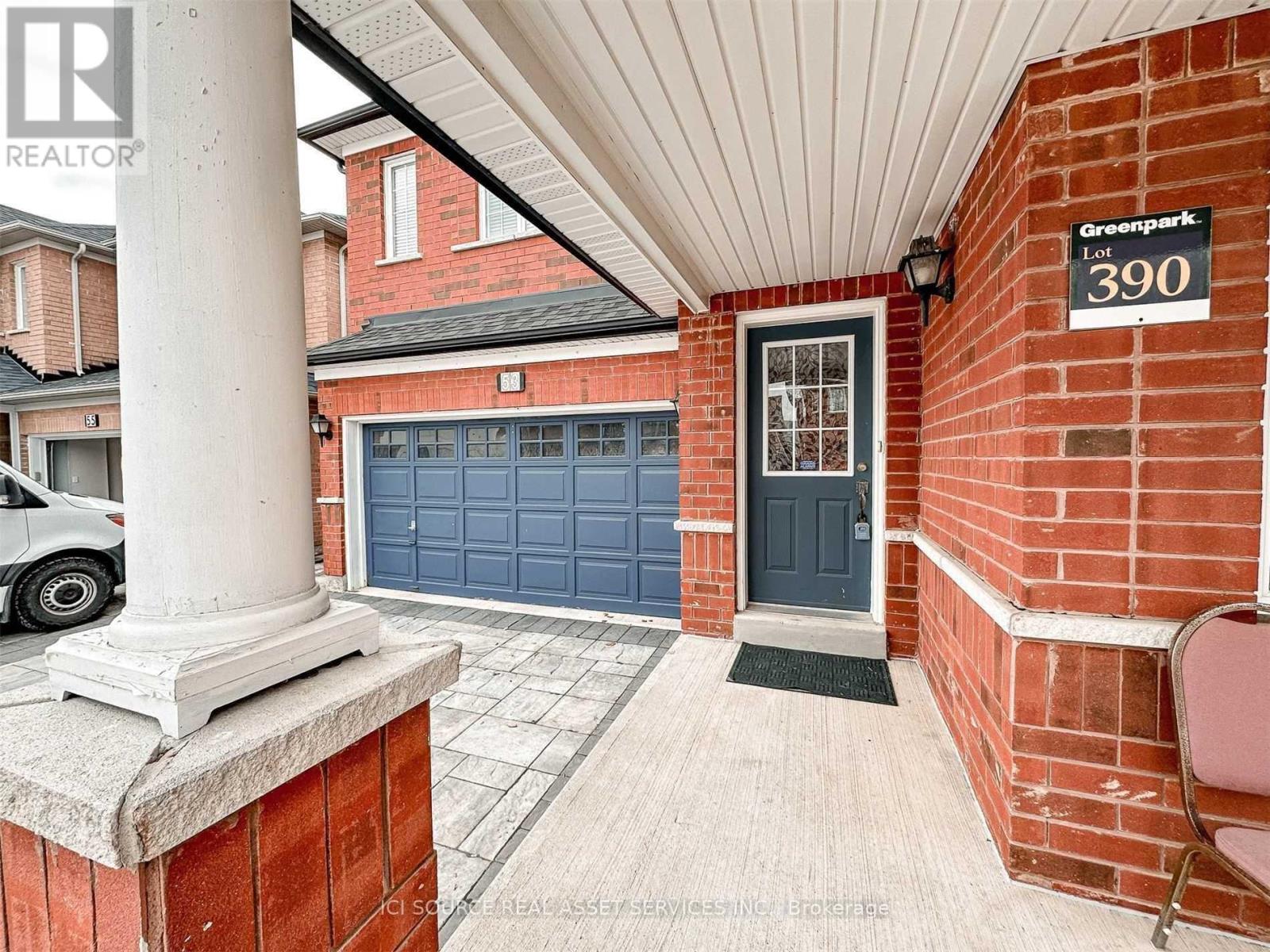 53 Westchester Crescent, Markham, Ontario  L6C 2X6 - Photo 3 - N12614818