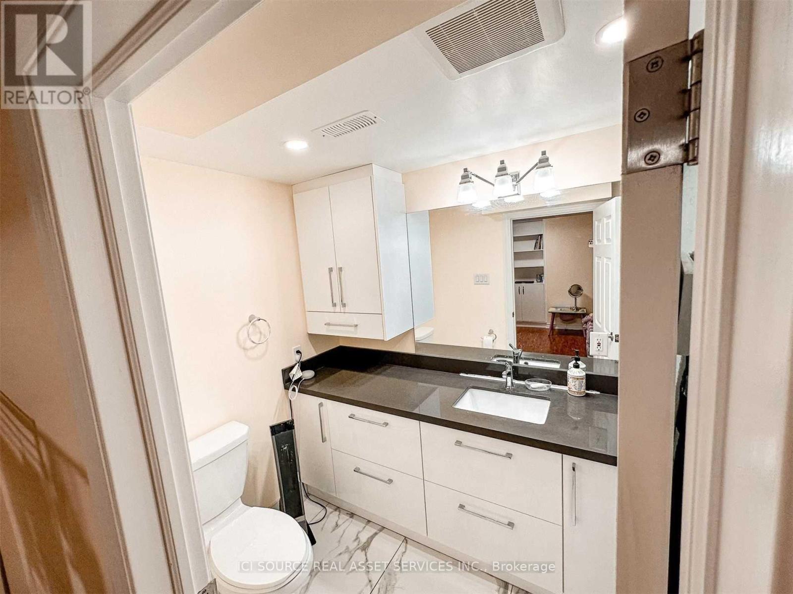 53 Westchester Crescent, Markham, Ontario  L6C 2X6 - Photo 31 - N12614818