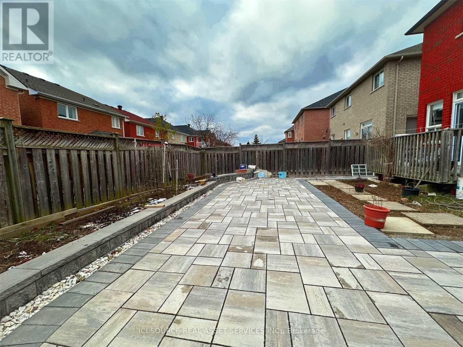 53 Westchester Crescent, Markham, Ontario  L6C 2X6 - Photo 33 - N12614818