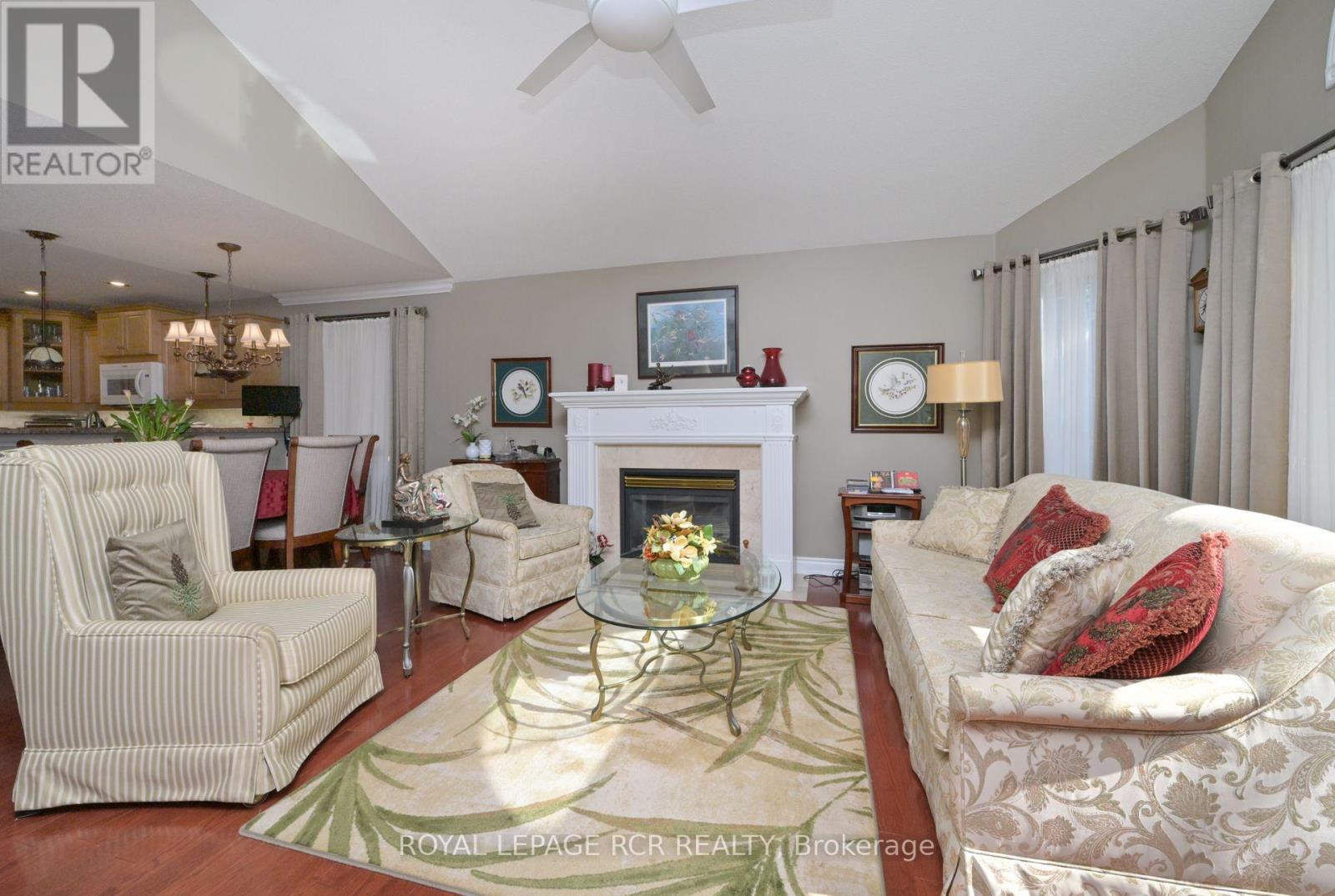 11 Montebello Terrace, New Tecumseth, Ontario  L9R 2H4 - Photo 12 - N12629436