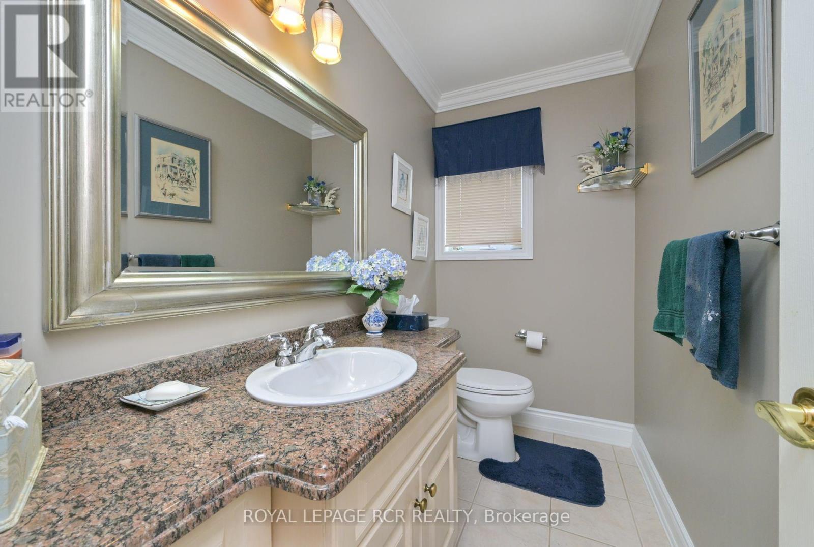 11 Montebello Terrace, New Tecumseth, Ontario  L9R 2H4 - Photo 18 - N12629436