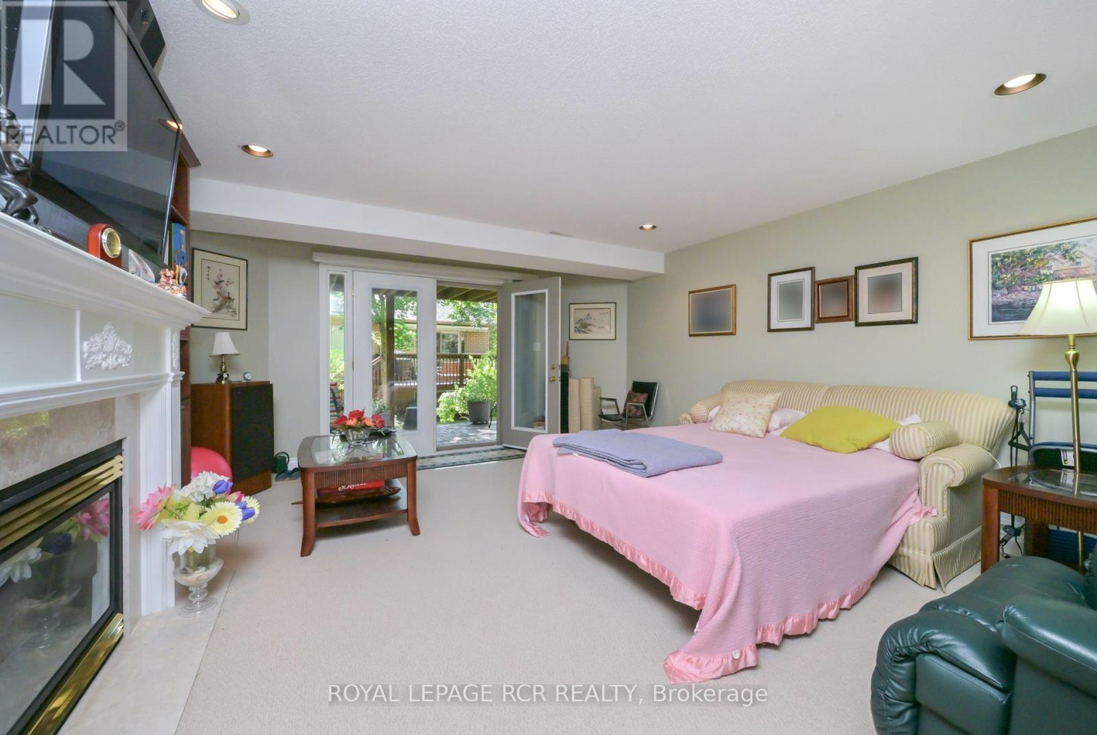 11 Montebello Terrace, New Tecumseth, Ontario  L9R 2H4 - Photo 23 - N12629436