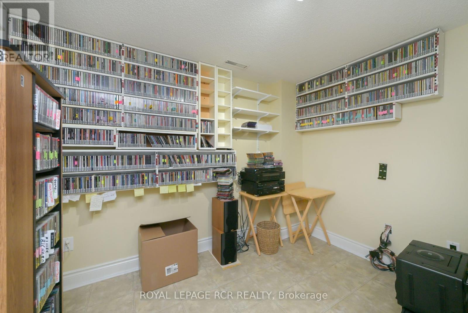 11 Montebello Terrace, New Tecumseth, Ontario  L9R 2H4 - Photo 25 - N12629436