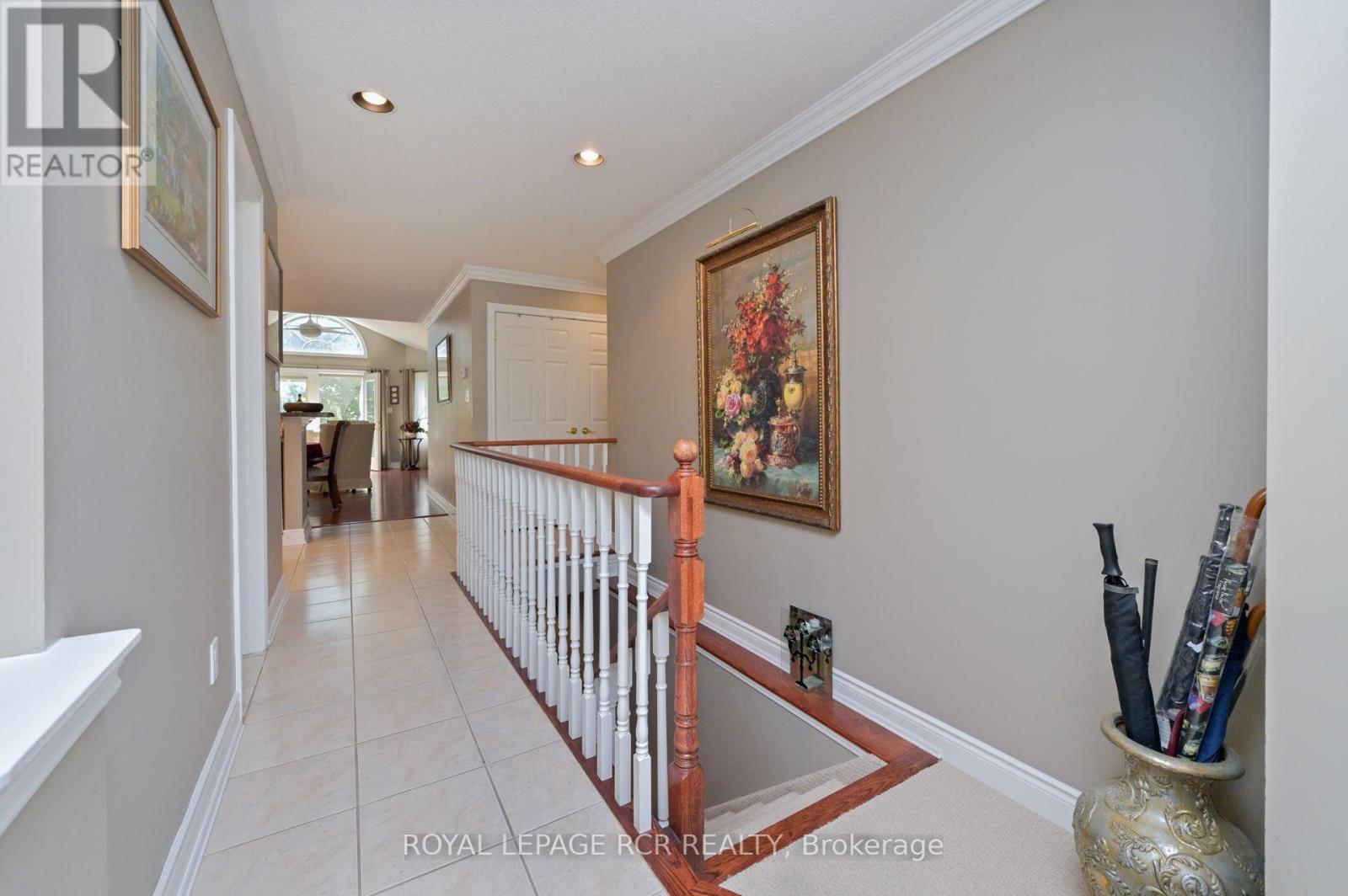 11 Montebello Terrace, New Tecumseth, Ontario  L9R 2H4 - Photo 5 - N12629436