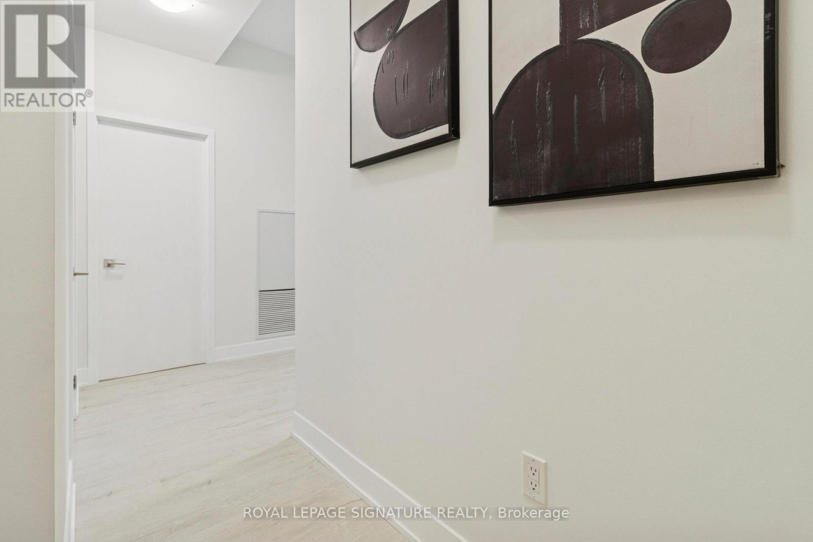 525 - 2908 Hwy 7, Vaughan, Ontario  L4K 0K5 - Photo 5 - N12629474