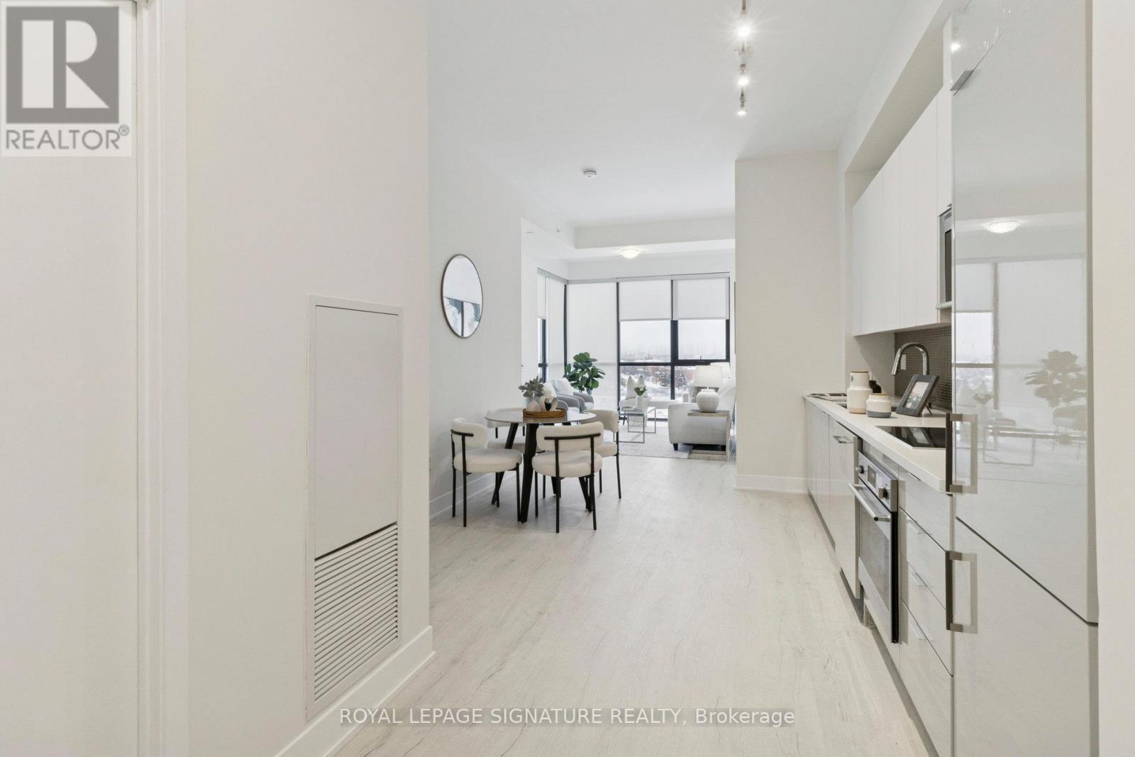 525 - 2908 Hwy 7, Vaughan, Ontario  L4K 0K5 - Photo 8 - N12629474