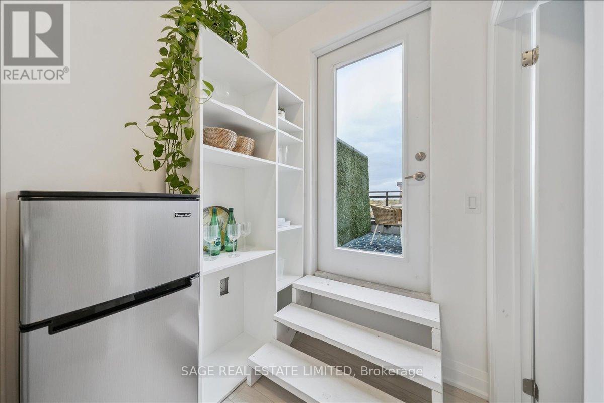 203 - 56 Coles Avenue, Vaughan, Ontario L4L 0J1 - Photo 29 - N12629480