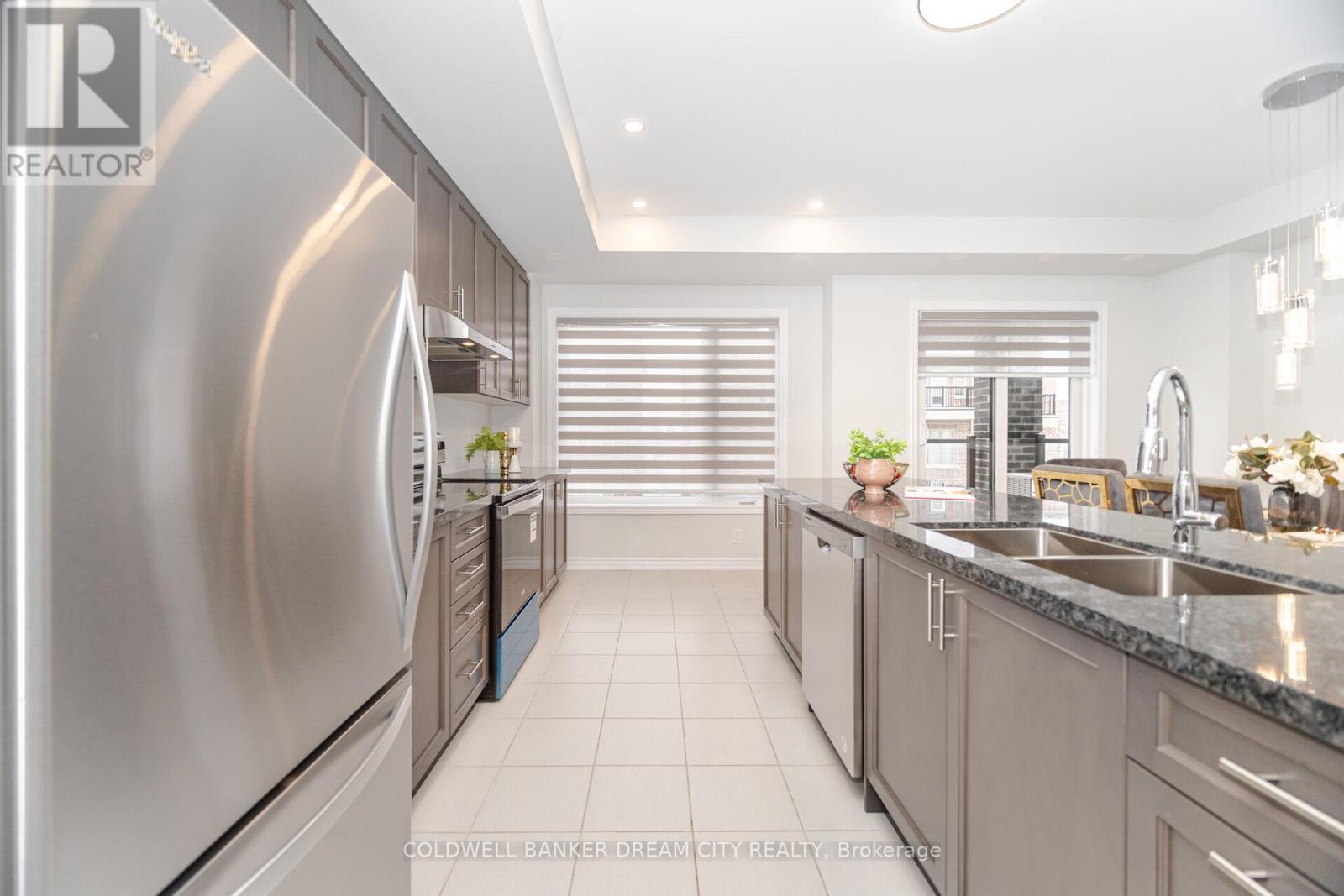 40 Herman Gilroy Lane, Markham, Ontario  L6C 3L7 - Photo 14 - N12629492