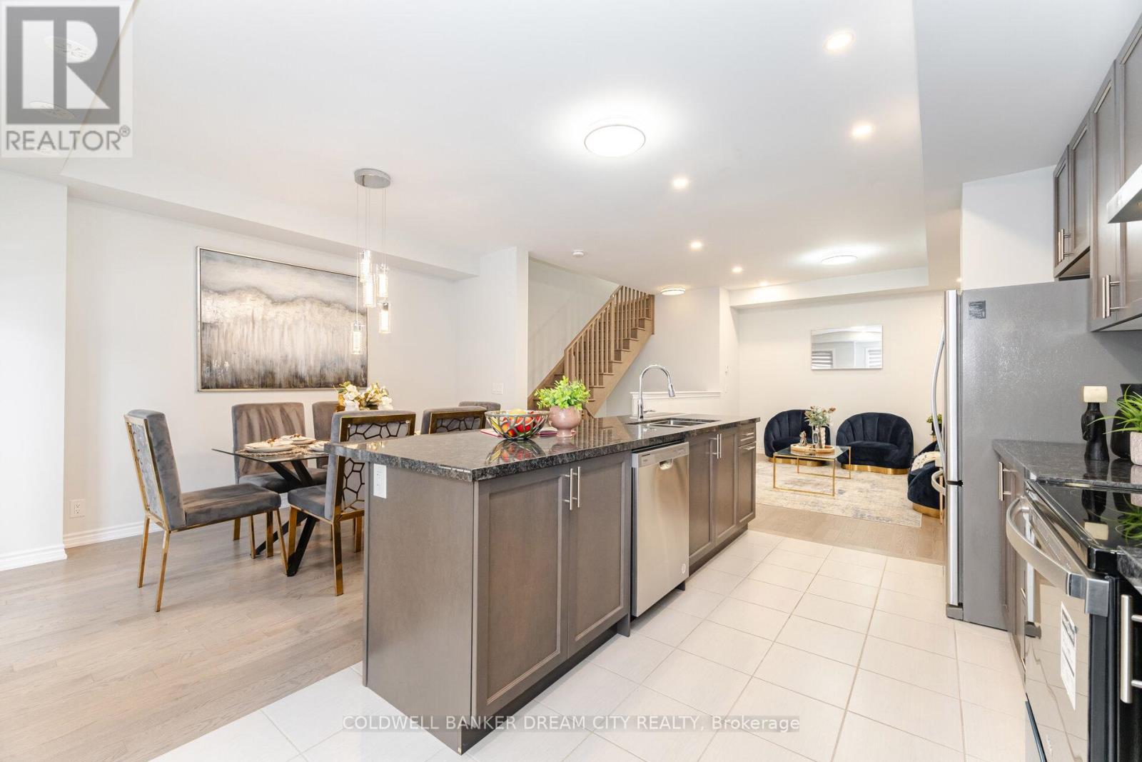 40 Herman Gilroy Lane, Markham, Ontario  L6C 3L7 - Photo 17 - N12629492