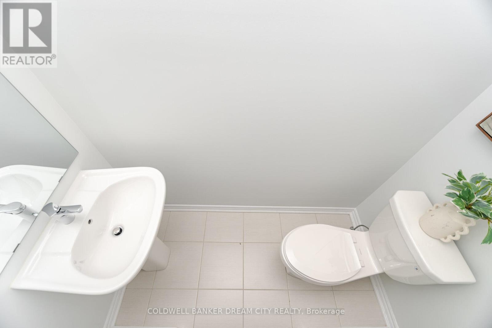 40 Herman Gilroy Lane, Markham, Ontario  L6C 3L7 - Photo 18 - N12629492