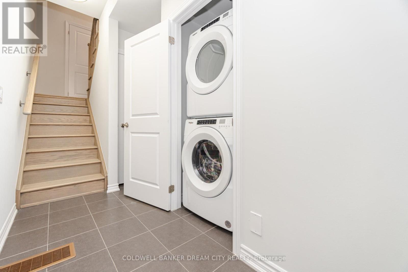 40 Herman Gilroy Lane, Markham, Ontario  L6C 3L7 - Photo 19 - N12629492