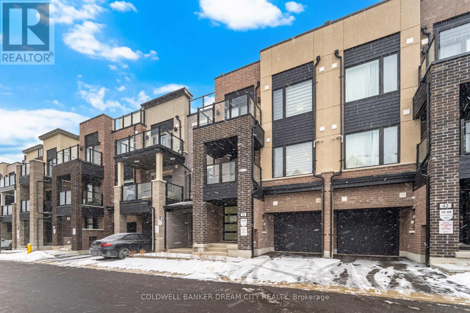 40 Herman Gilroy Lane, Markham, Ontario  L6C 3L7 - Photo 2 - N12629492