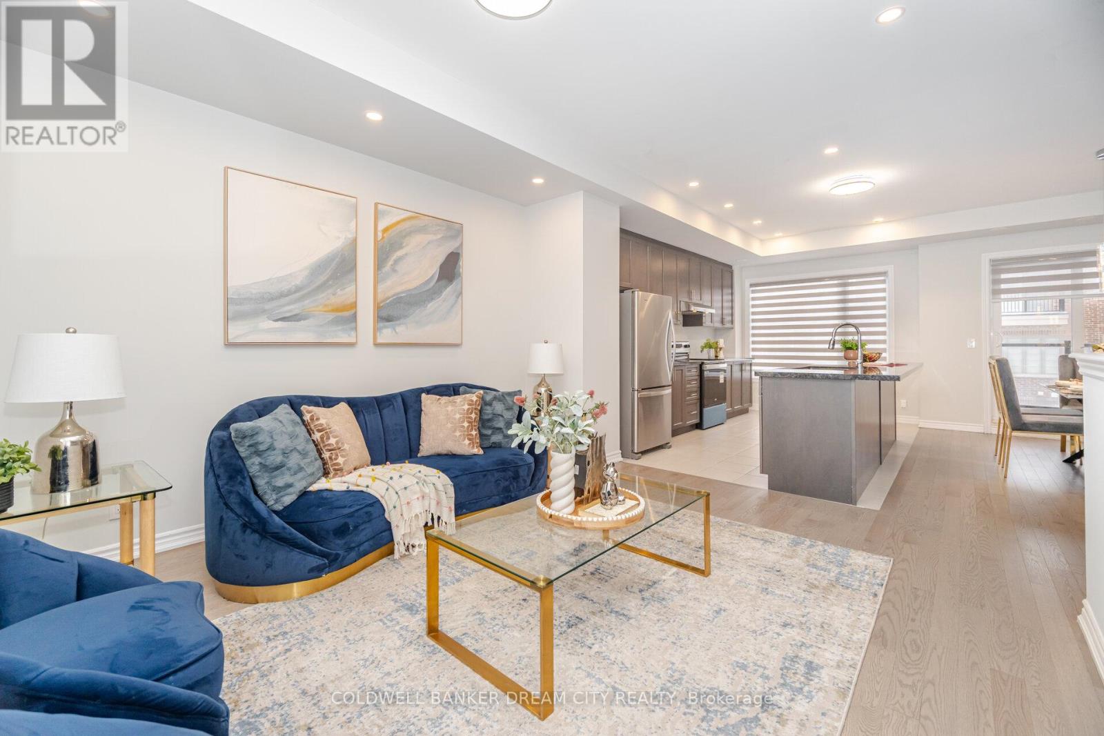 40 Herman Gilroy Lane, Markham, Ontario  L6C 3L7 - Photo 9 - N12629492