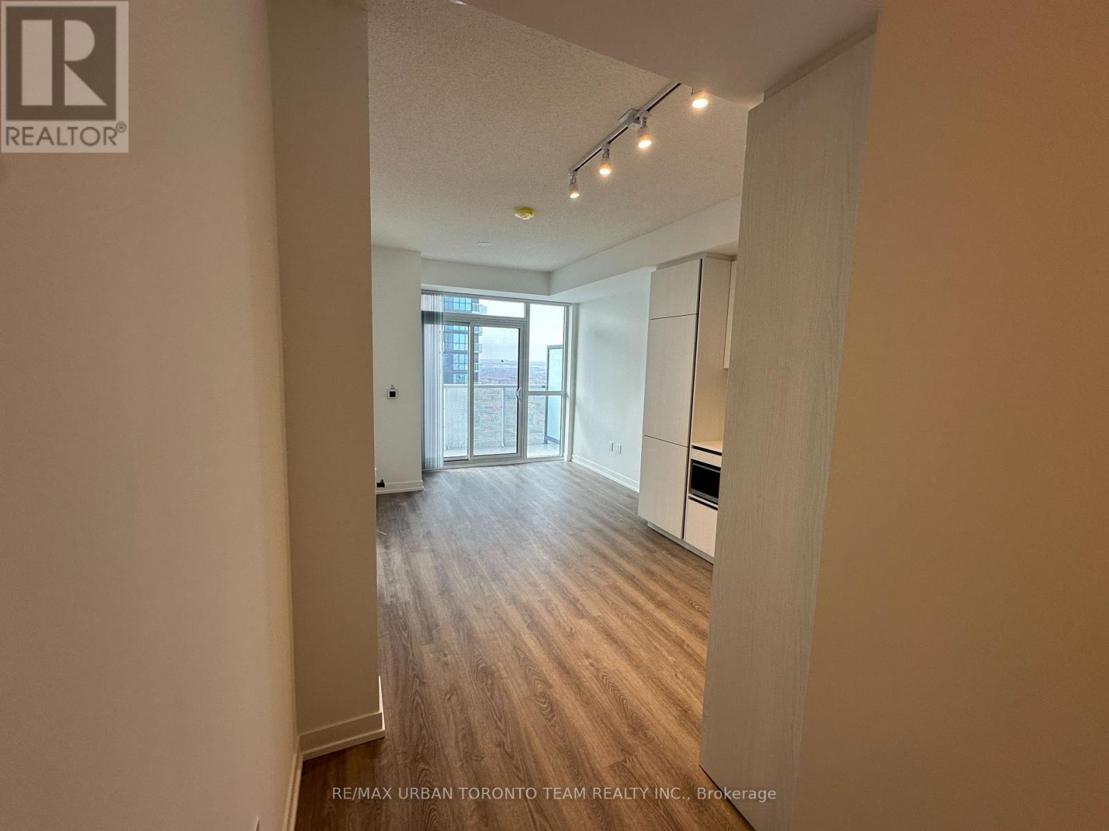 4215 - 8 Interchange Way, Vaughan, Ontario  L4K 5Z7 - Photo 14 - N12629498