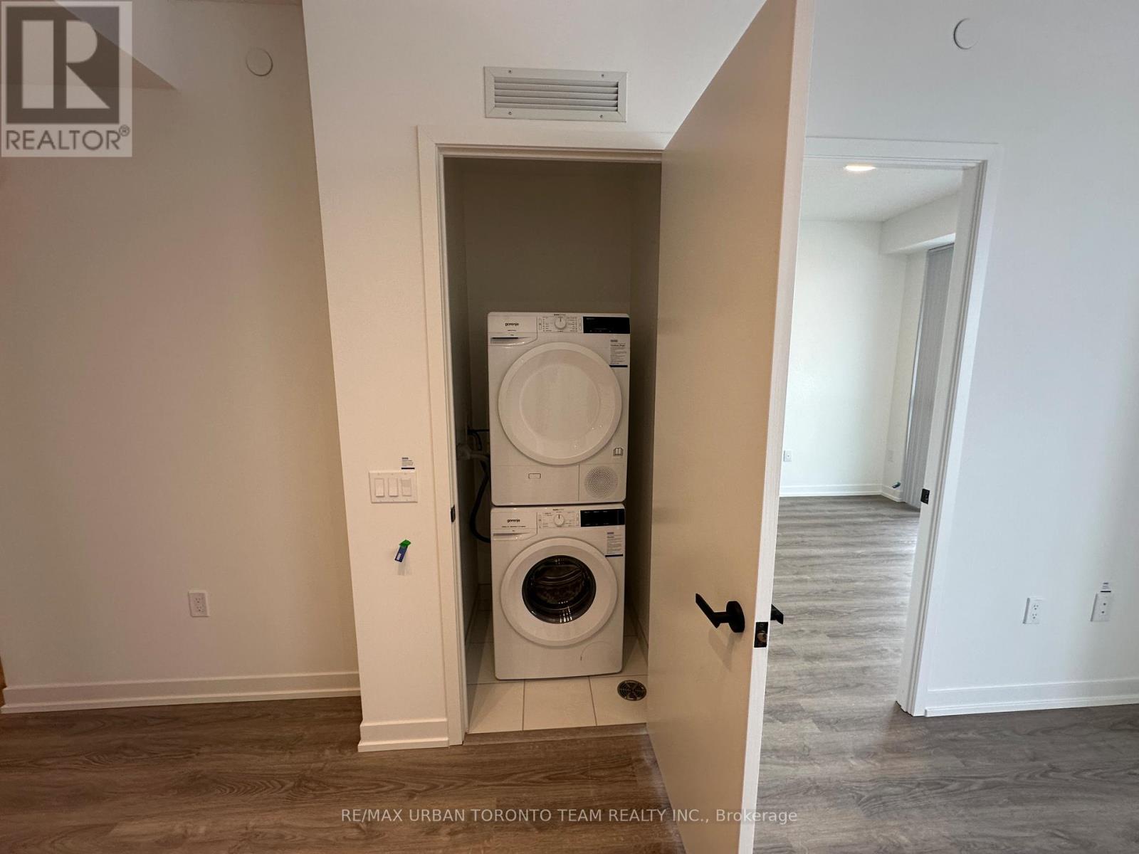 4215 - 8 Interchange Way, Vaughan, Ontario  L4K 5Z7 - Photo 18 - N12629498