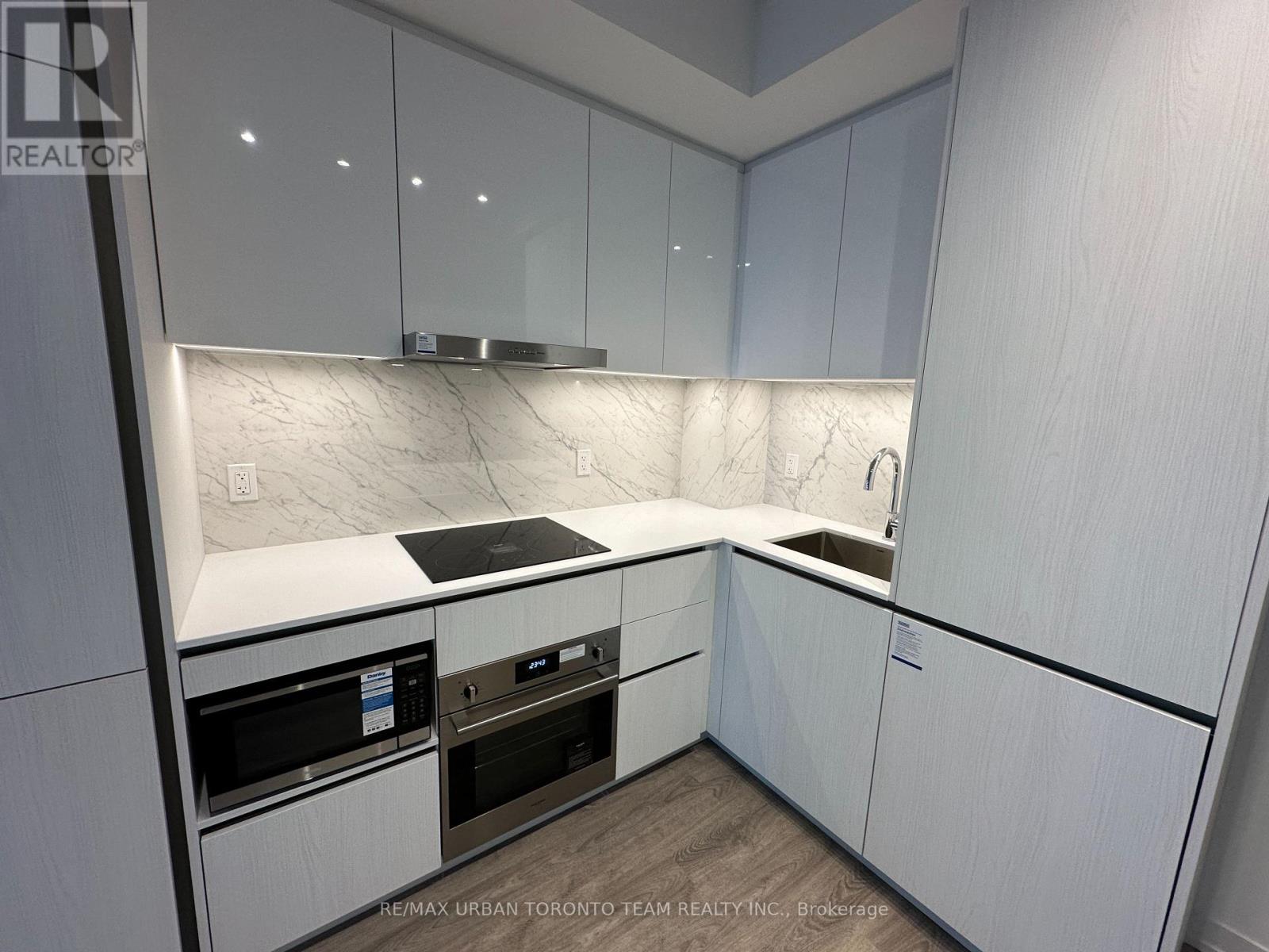 4215 - 8 Interchange Way, Vaughan, Ontario  L4K 5Z7 - Photo 8 - N12629498