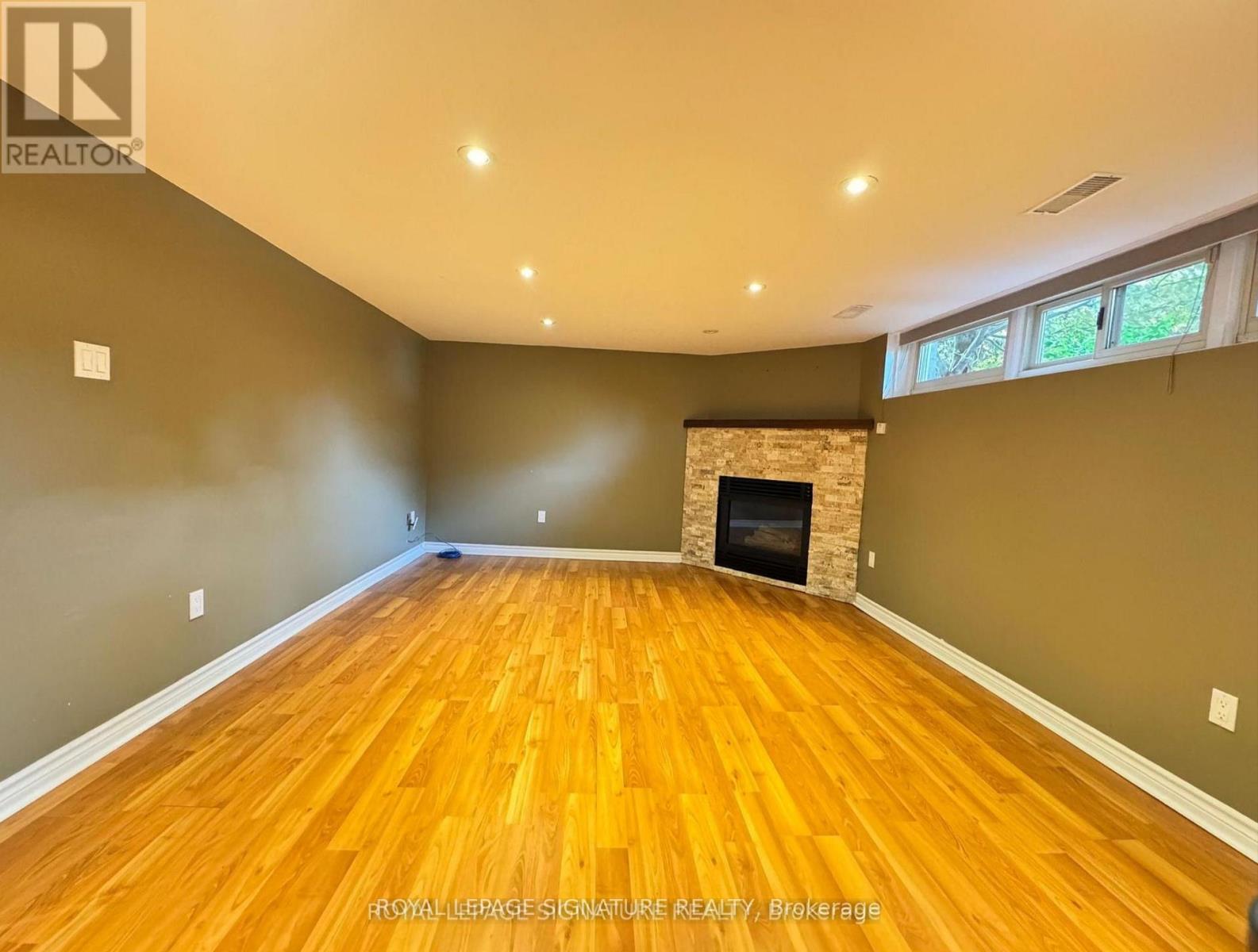 Main - 36 Johnson Road, Aurora, Ontario  L4G 2A2 - Photo 13 - N12629524