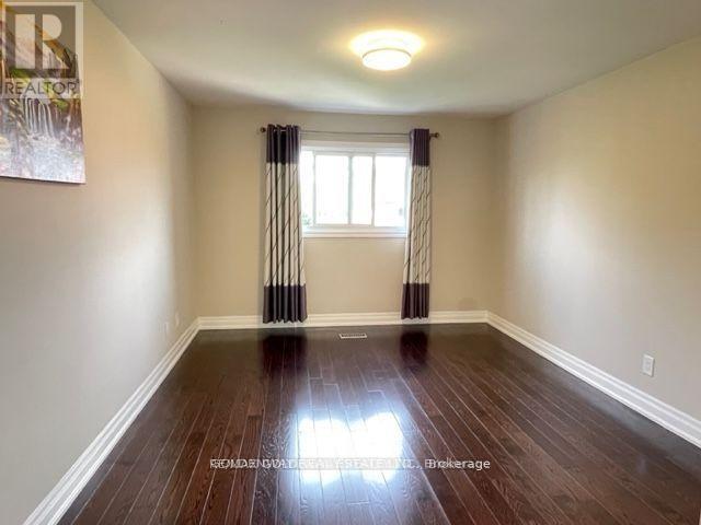 2 Edinburgh Drive, Richmond Hill, Ontario  L4B 1W4 - Photo 25 - N12629526