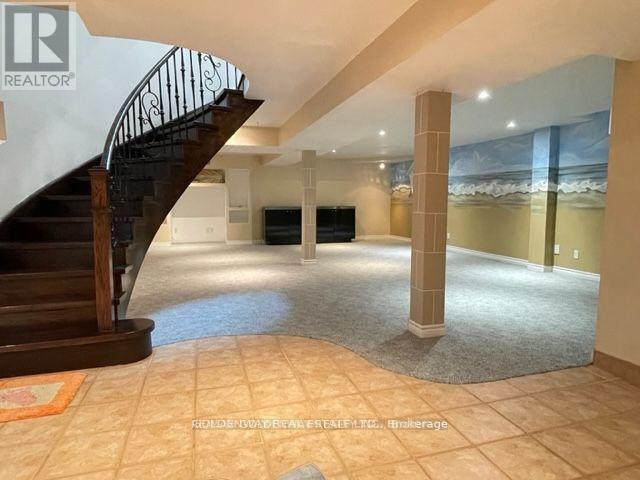 2 Edinburgh Drive, Richmond Hill, Ontario  L4B 1W4 - Photo 29 - N12629526