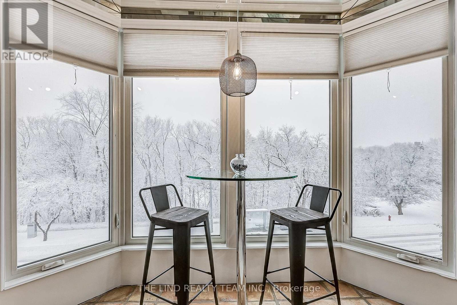 301 - 21 George Street, Aurora, Ontario  L4G 2S1 - Photo 15 - N12629540