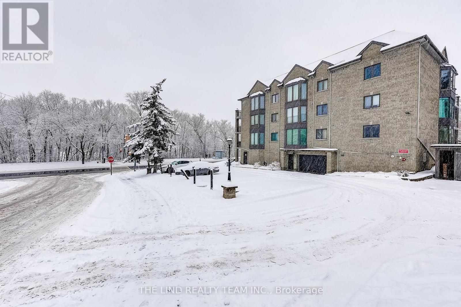 301 - 21 George Street, Aurora, Ontario  L4G 2S1 - Photo 33 - N12629540