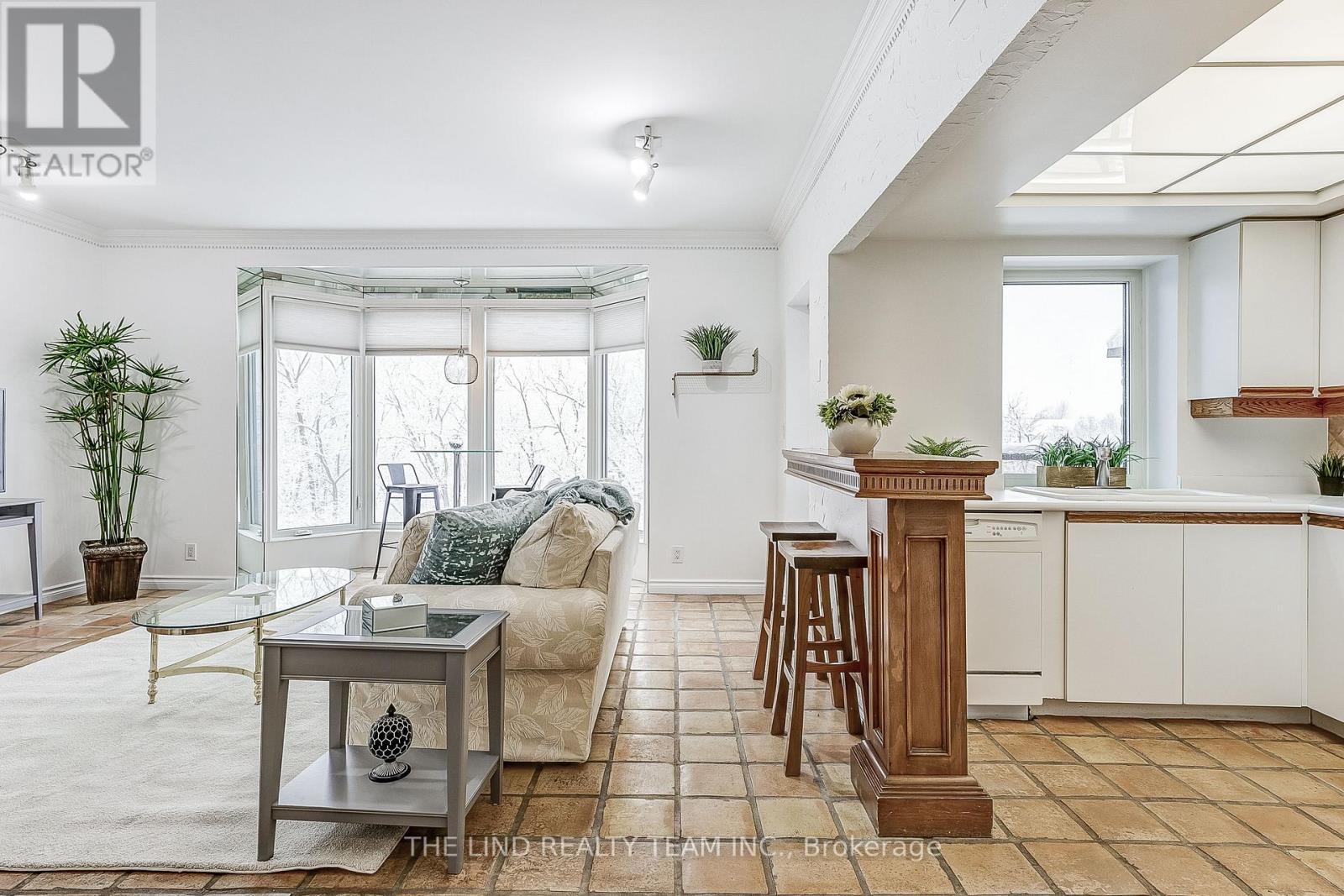 301 - 21 George Street, Aurora, Ontario  L4G 2S1 - Photo 7 - N12629540