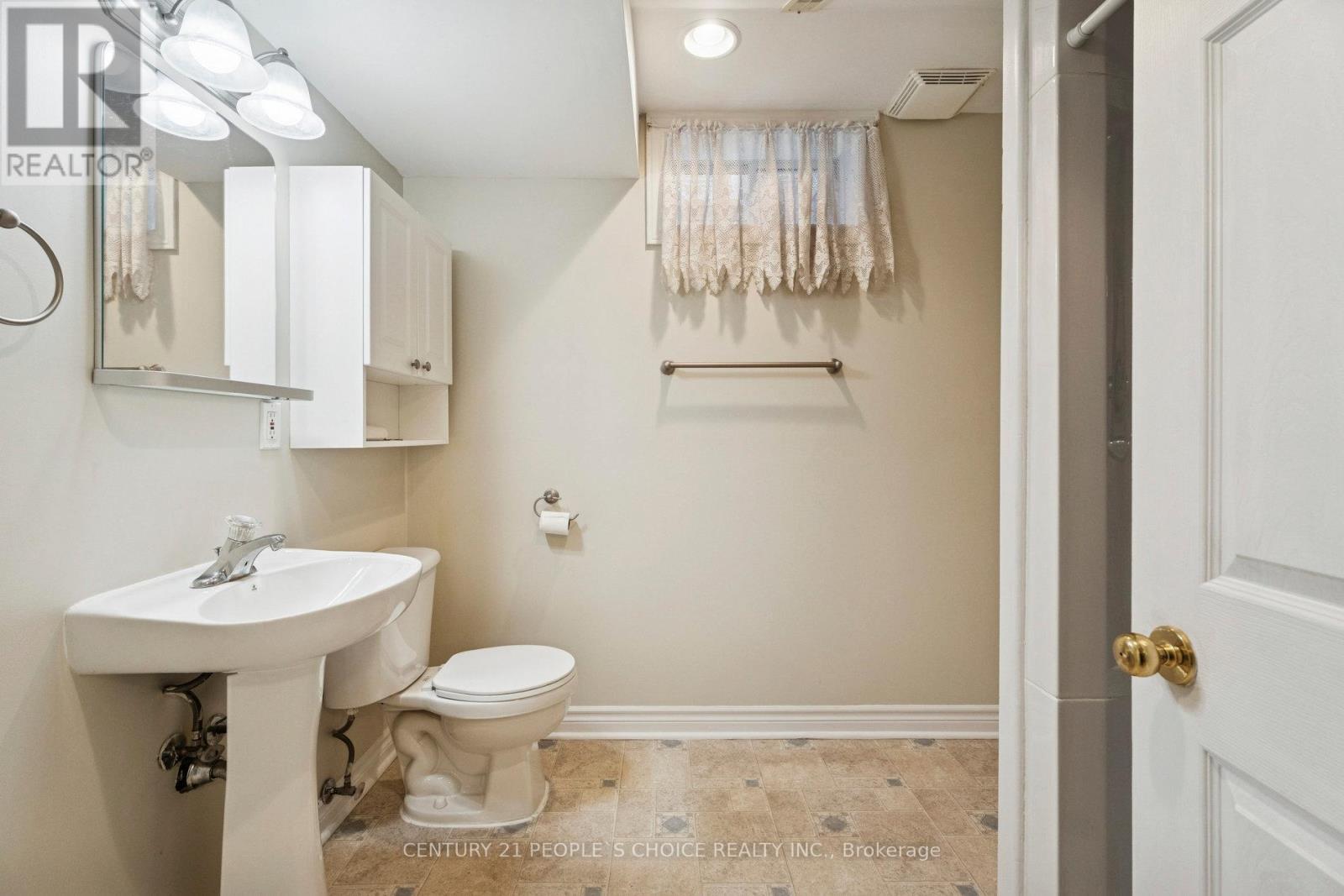 136 Marsellus Drive, Barrie, Ontario L4N 0E1 - Photo 14 - S12629372