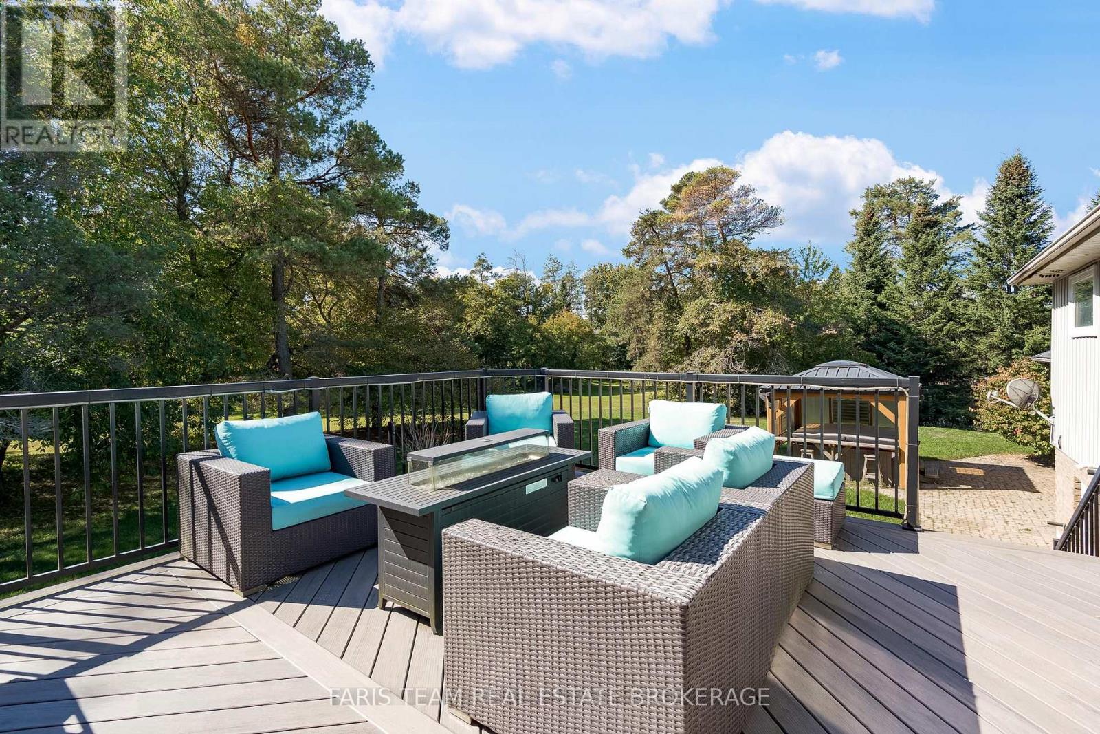 24 Parr Boulevard, Springwater, Ontario  L0M 1T2 - Photo 35 - S12629482