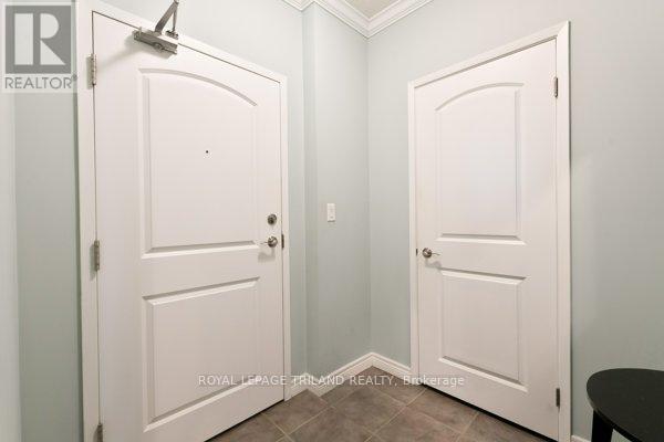 407 - 435 Colborne Street, London East, Ontario  N6B 2T2 - Photo 3 - X12538040