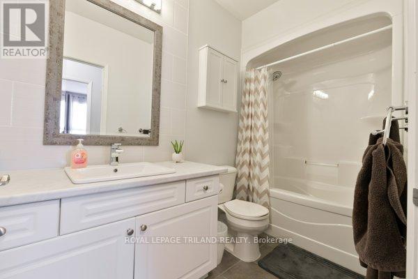 Photo 14 of 26 for 407 - 435 Colborne Street