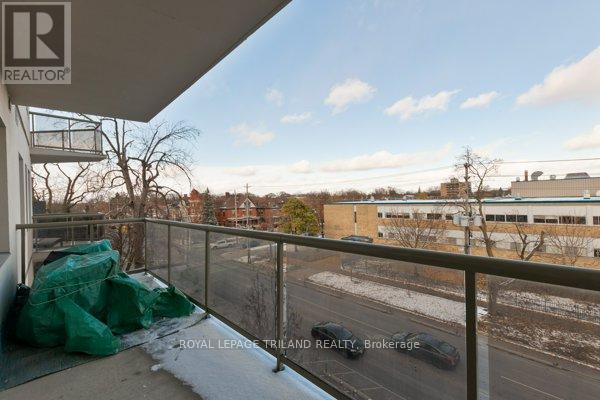 Photo 22 of 26 for 407 - 435 Colborne Street