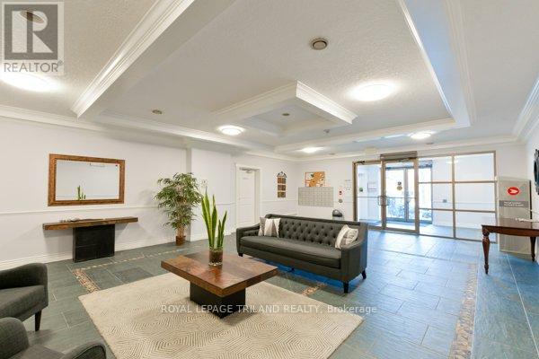 Photo 25 of 26 for 407 - 435 Colborne Street