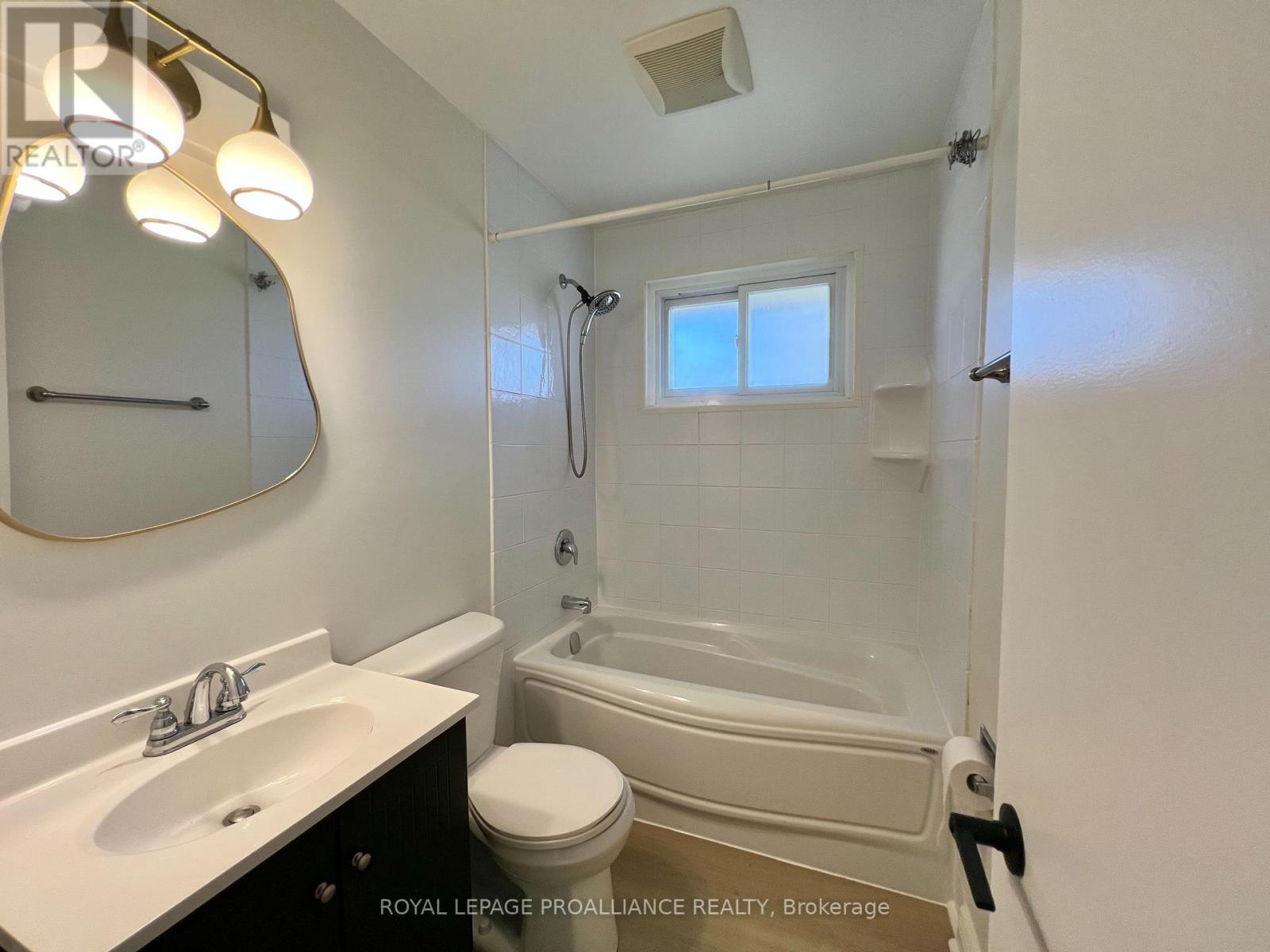 3 - 3 Glenarden Crescent, Belleville, Ontario  K8P 2B9 - Photo 10 - X12629614