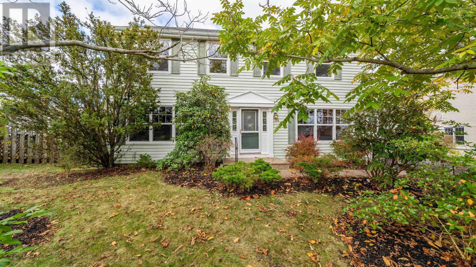 14 Regal Road, Dartmouth, Nova Scotia B2W 4Z7 - Photo 1 - 202526993