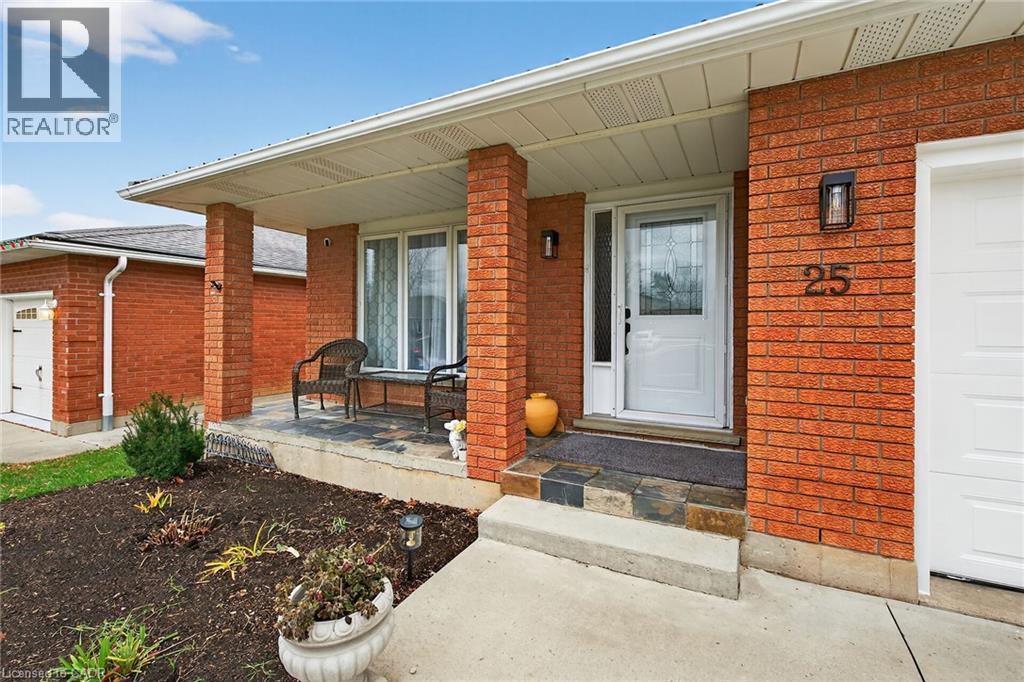 25 Country Club Road, Cayuga, Ontario  N0A 1E0 - Photo 4 - 40791094