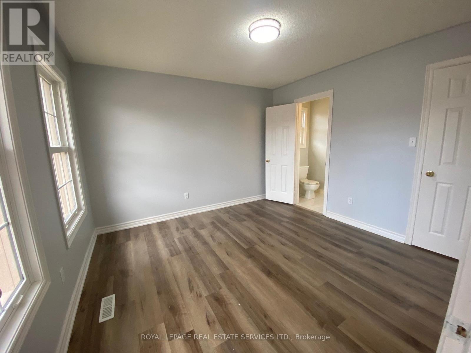 104 Inverhuron Trail, Oakville, Ontario  L6H 5Z4 - Photo 11 - W12629394